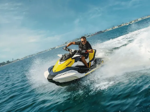 Slide: The Image of Kawasaki JET SKI® STX® 160 LX-S 2027 - 8