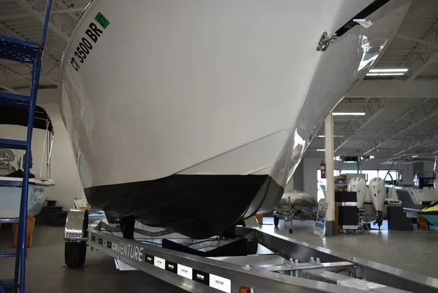 Slide: The Image of Sea Chaser 20 HFC 2025 - 75