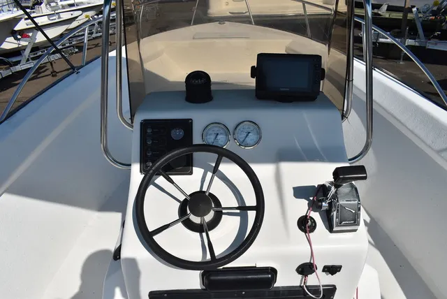 Slide: The Image of Key Largo Boats 206 CC 2002 - 25