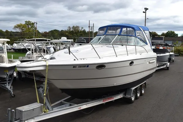 The Image of Bayliner Marine 3300 SCR Cruiser 2001 - 0