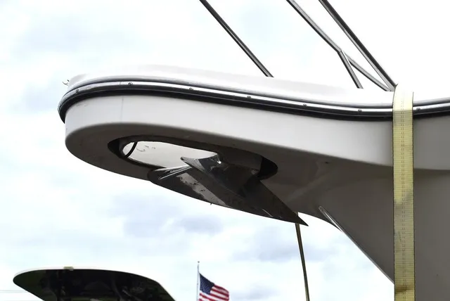 Slide: The Image of Bayliner Marine 3300 SCR Cruiser 2001 - 77