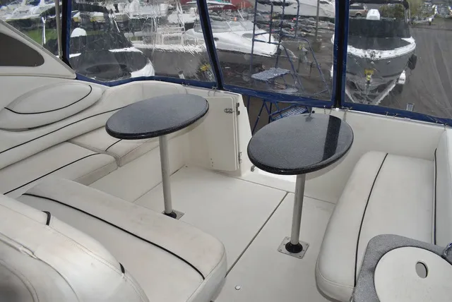 Slide: The Image of Bayliner Marine 3300 SCR Cruiser 2001 - 61