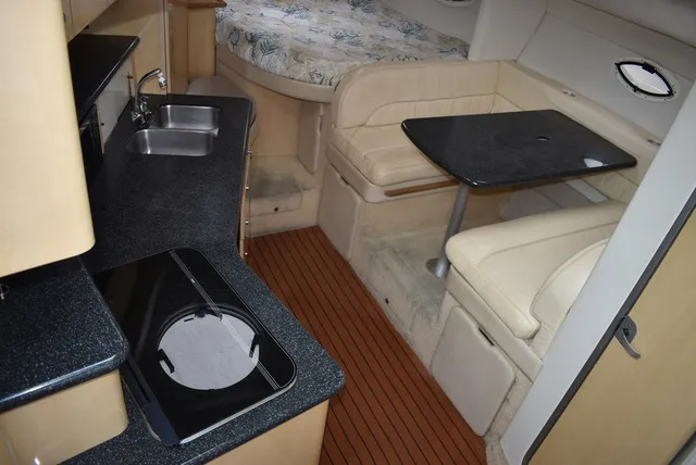 Slide: The Image of Bayliner Marine 3300 SCR Cruiser 2001 - 41