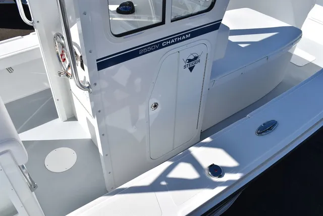 Slide: The Image of Steiger Craft 255 Chatham Center Console 2027 - 15