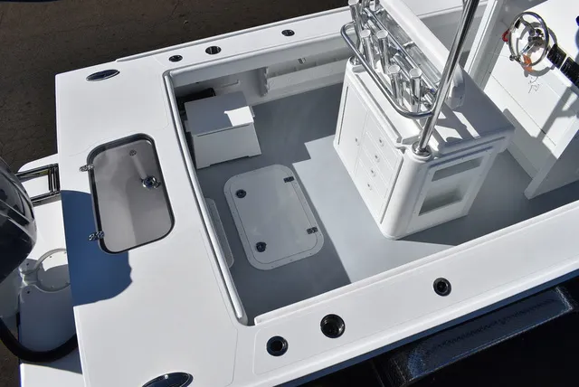 Slide: The Image of Steiger Craft 255 Chatham Center Console 2027 - 13