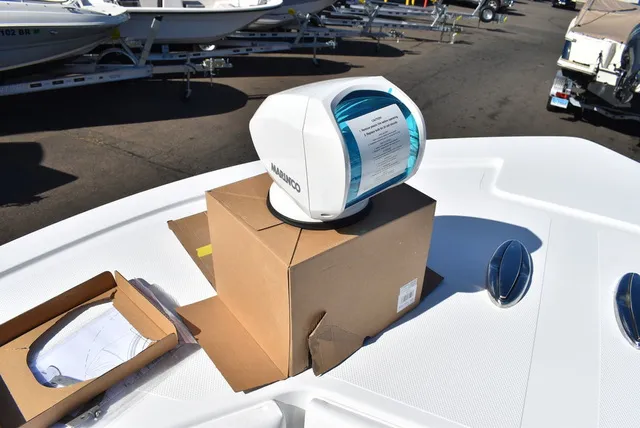 Slide: The Image of Steiger Craft 255 Chatham Center Console 2027 - 46
