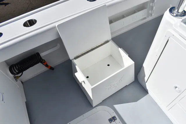 Slide: The Image of Steiger Craft 255 Chatham Center Console 2027 - 19