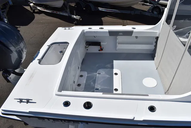 Slide: The Image of Steiger Craft 21 Miami 2027 - 5