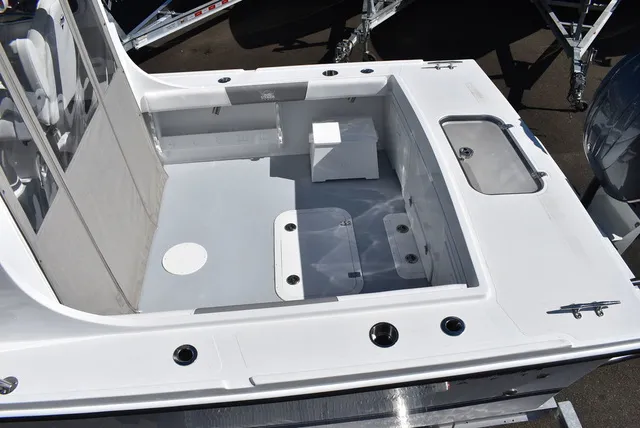 Slide: The Image of Steiger Craft 21 Miami 2027 - 11