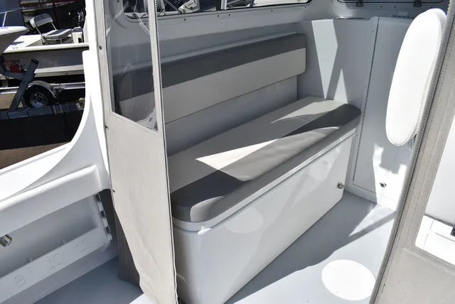 Slide: The Image of Steiger Craft 21 Miami 2027 - 20