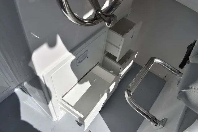 Slide: The Image of Steiger Craft 21 Miami 2027 - 29
