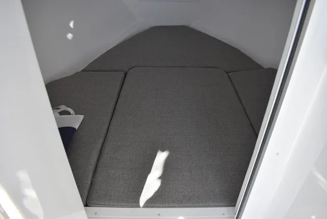 Slide: The Image of Steiger Craft 21 Miami 2027 - 40