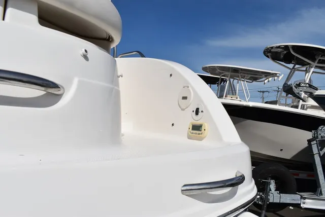 Slide: The Image of Chaparral 216 Sunesta 2006 - 28