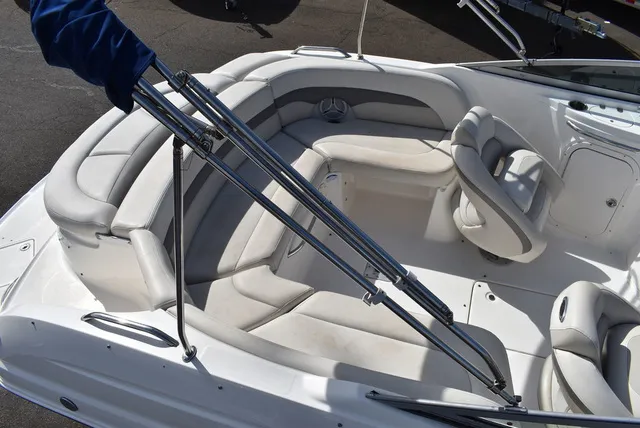 Slide: The Image of Chaparral 216 Sunesta 2006 - 14