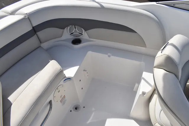 Slide: The Image of Chaparral 216 Sunesta 2006 - 31
