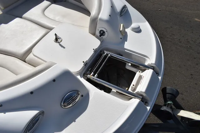 Slide: The Image of Chaparral 216 Sunesta 2006 - 21