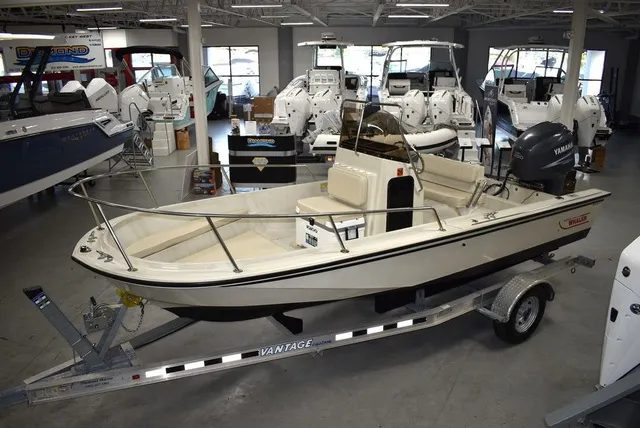 Slide: The Image of Boston Whaler 19 Outrage 1991 - 3