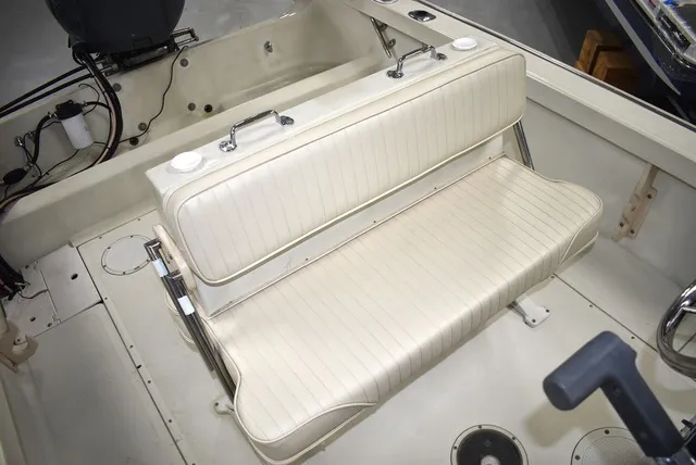 Slide: The Image of Boston Whaler 19 Outrage 1991 - 19
