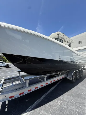 Slide: The Image of World Cat 325CC SOLD 32' 2023 - 1