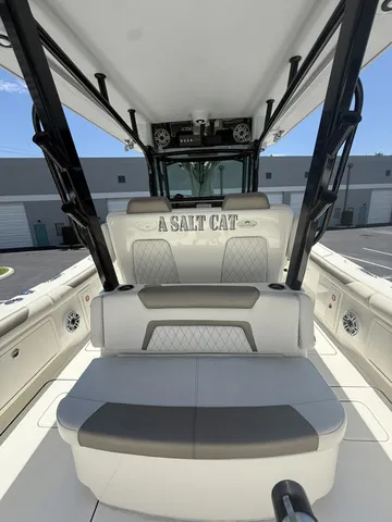 Slide: The Image of World Cat 325CC SOLD 32' 2023 - 11