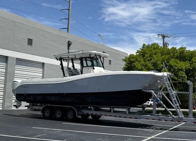 The Image of World Cat 325CC SOLD 32' 2023 - 0