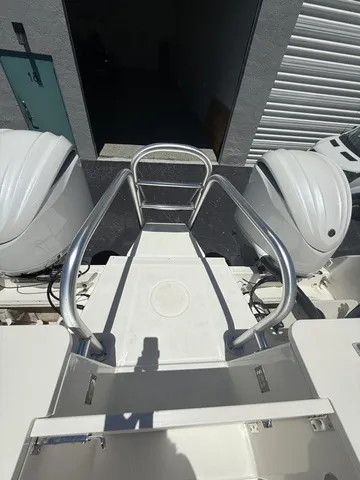 Slide: The Image of World Cat 325CC SOLD 32' 2023 - 14