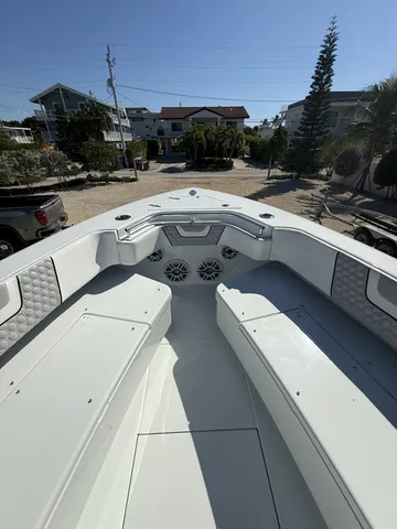 Slide: The Image of Contender 39ST TRIP YAMAHA 425 39' Lower Price! 2022 - 23