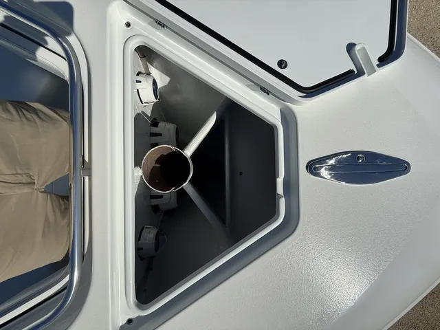 Slide: The Image of Contender 39ST TRIP YAMAHA 425 39' Lower Price! 2022 - 24