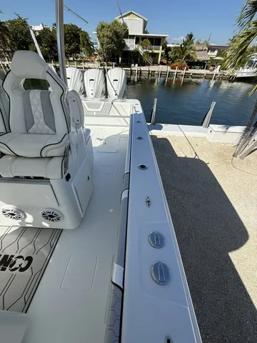 Slide: The Image of Contender 39ST TRIP YAMAHA 425 39' Lower Price! 2022 - 31
