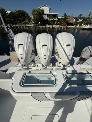Slide: The Image of Contender 39ST TRIP YAMAHA 425 39' Lower Price! 2022 - 21