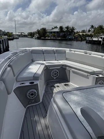 Slide: The Image of Sea Fox 328 Commander W/SEAKEEPER 32' 2023 - 10