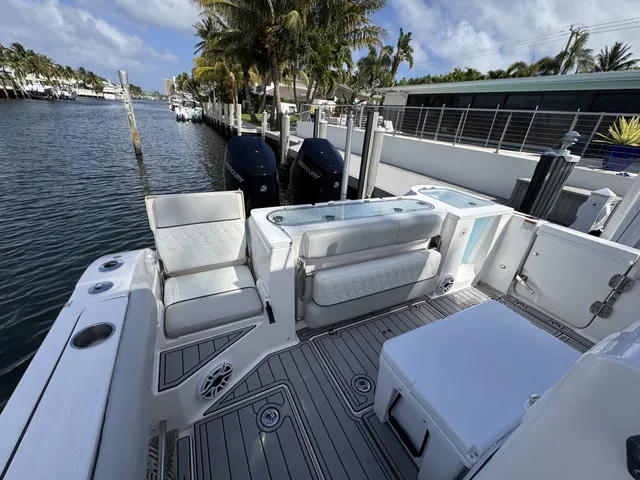 Slide: The Image of Sea Fox 328 Commander W/SEAKEEPER 32' 2023 - 32