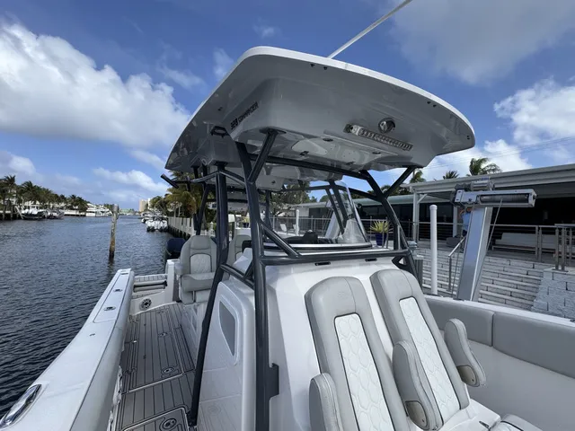 Slide: The Image of Sea Fox 328 Commander W/SEAKEEPER 32' 2023 - 71