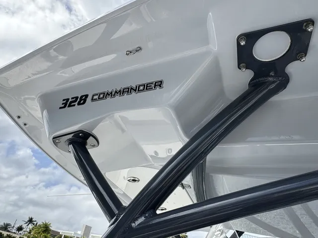 Slide: The Image of Sea Fox 328 Commander W/SEAKEEPER 32' 2023 - 60