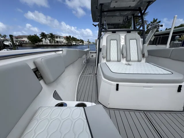 Slide: The Image of Sea Fox 328 Commander W/SEAKEEPER 32' 2023 - 51