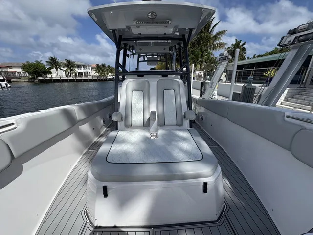 Slide: The Image of Sea Fox 328 Commander W/SEAKEEPER 32' 2023 - 14