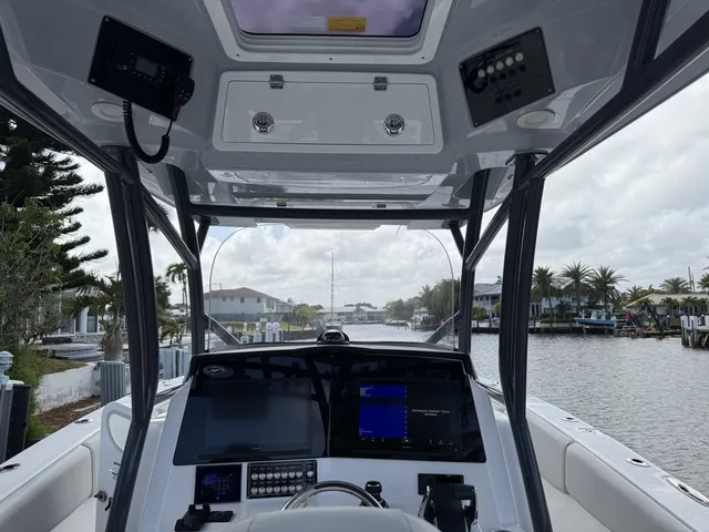 Slide: The Image of Sea Fox 328 Commander W/SEAKEEPER 32' 2023 - 19