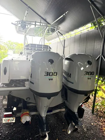 Slide: The Image of Contender 30ST 30' 2019 - 2