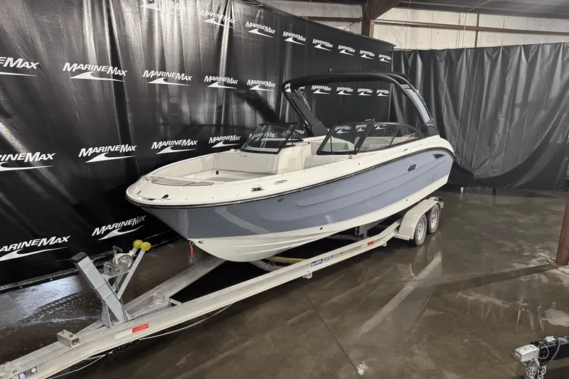 The Image of Sea Ray 250 SDX 2025 - 0