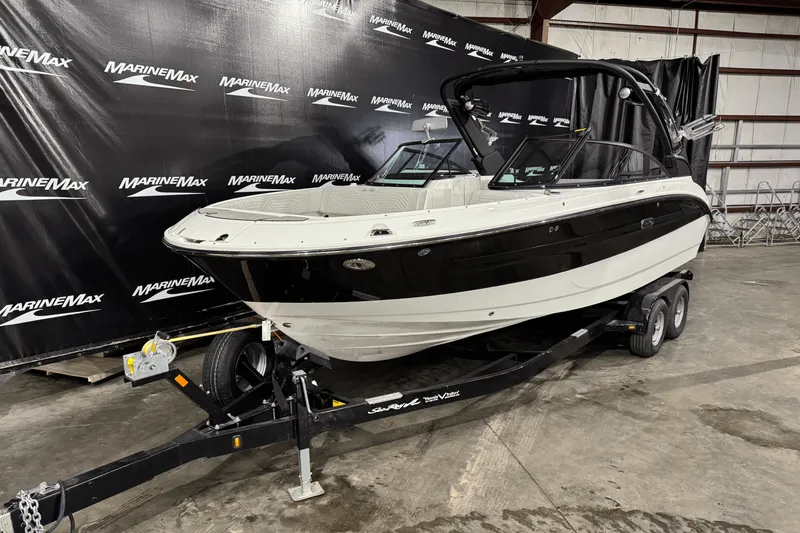 Slide: The Image of Sea Ray SDX 250 Surf 2025 - 0