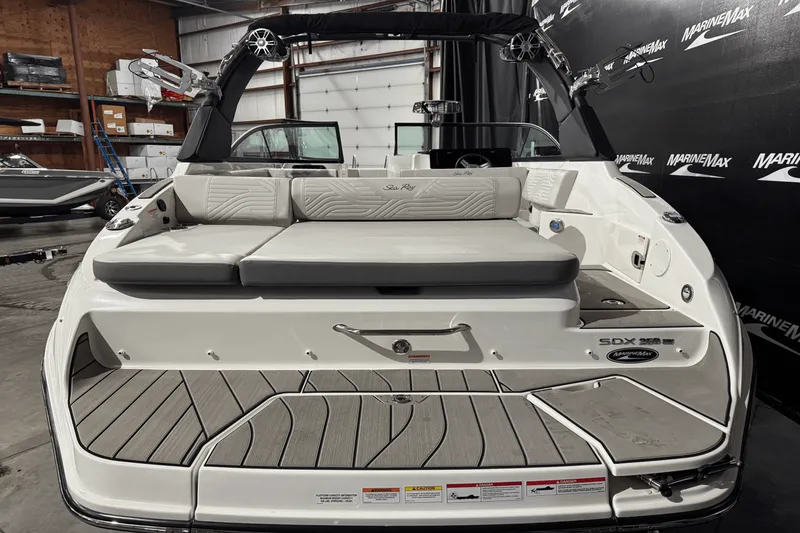 Slide: The Image of Sea Ray SDX 250 Surf 2025 - 13