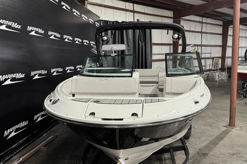 Slide: The Image of Sea Ray SDX 250 Surf 2025 - 5