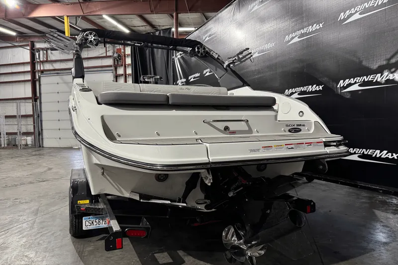 Slide: The Image of Sea Ray SDX 250 Surf 2025 - 8