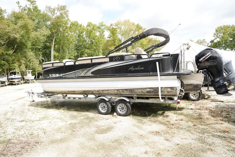 The Image of Avalon GS Rear Fish 23' 2020 - 0