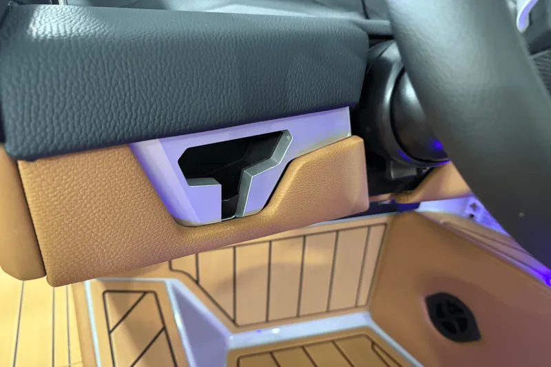 Slide: The Image of Nautique Super Air Nautique G25 2025 - 103