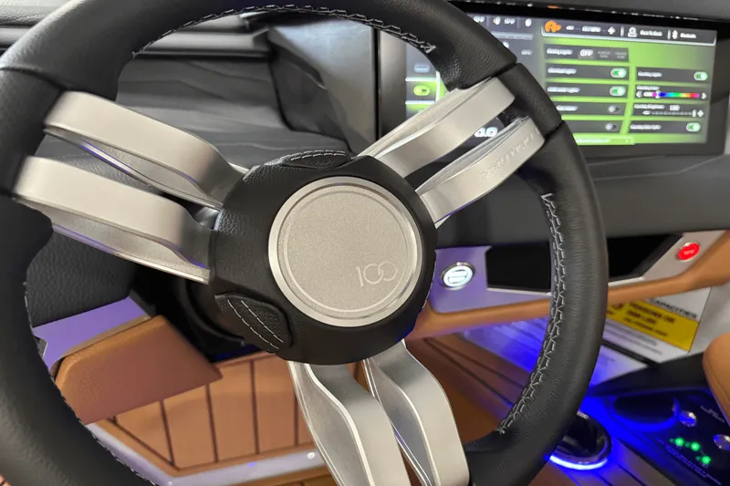 Slide: The Image of Nautique Super Air Nautique G25 2025 - 105