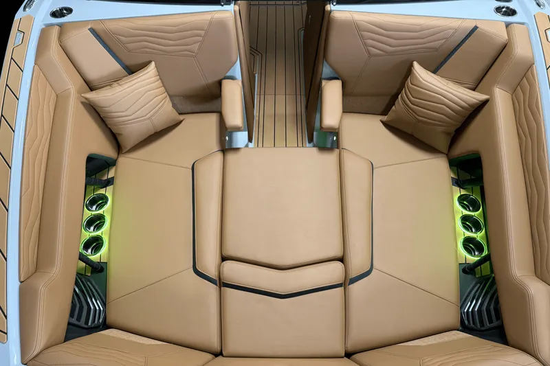 Slide: The Image of Nautique Super Air Nautique G25 2025 - 116