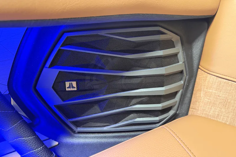 Slide: The Image of Nautique Super Air Nautique G25 2025 - 125