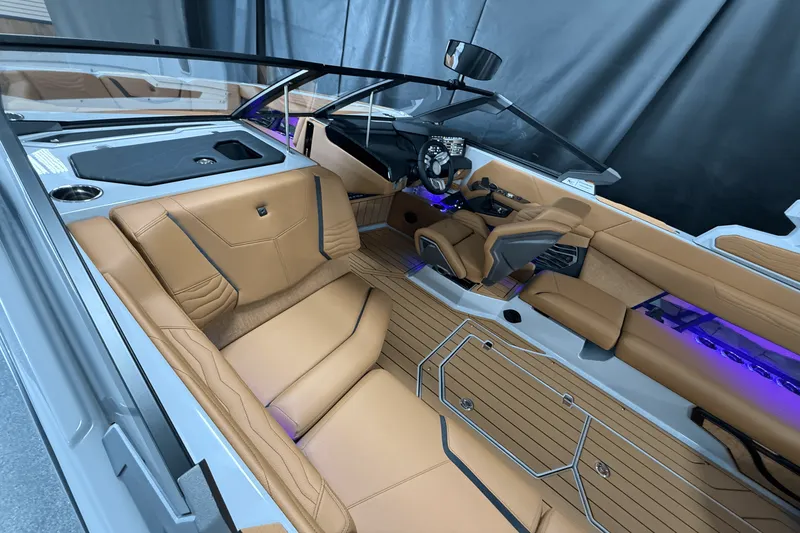 Slide: The Image of Nautique Super Air Nautique G25 2025 - 13