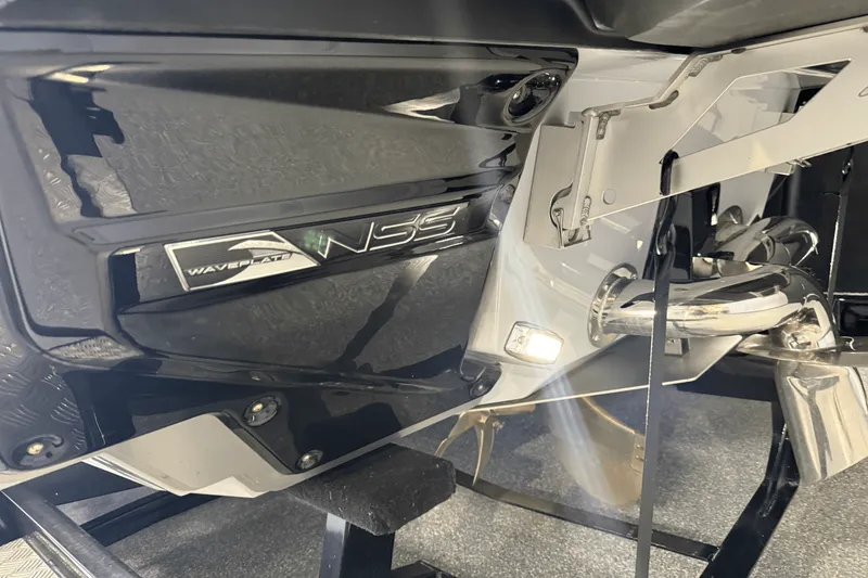 Slide: The Image of Nautique Super Air Nautique G25 2025 - 21